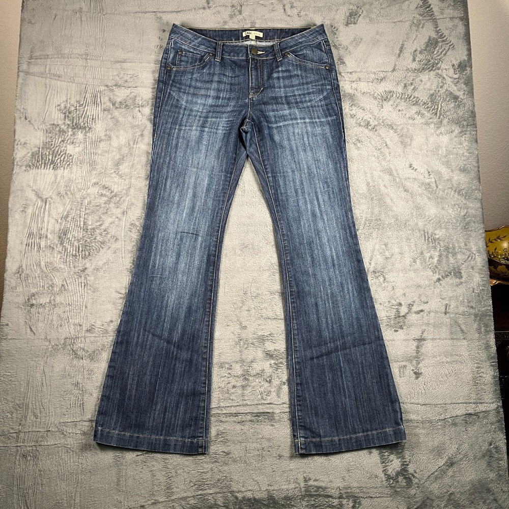Cabi Jeans Womens 8 Blue Whiskered Denim Low Rise Bootcut Leg Medium Wash